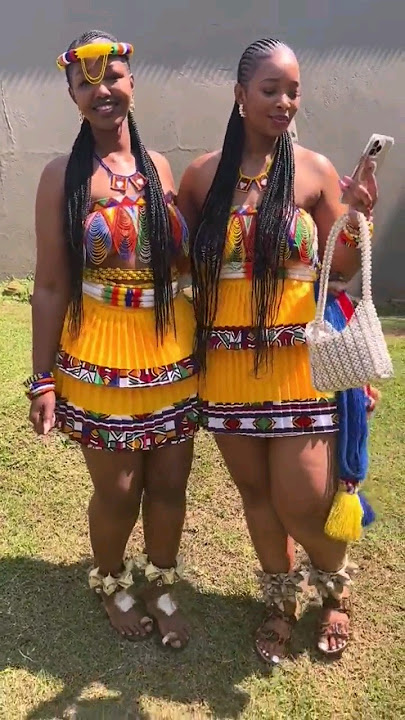 #proudlysouthafrican 🌺 #brendafassie #africa #culture #zulu #umukunga