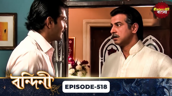 Жалаңаш трансвеститтің жақыннан түсірілген суреттері