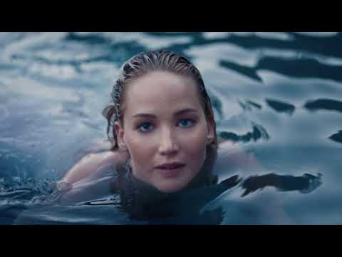 H Jennifer Lawrence πρωταγωνιστεί στην καμπάνια του νέου αρώματος Joy by Dior