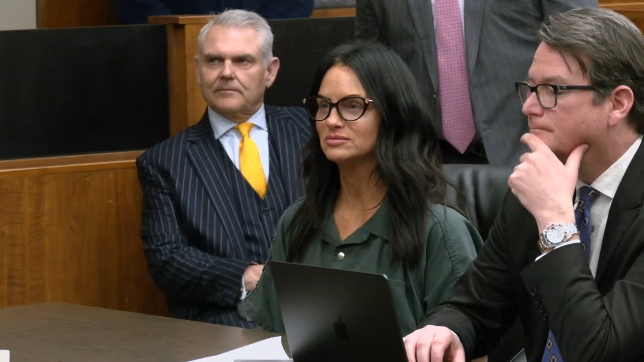 Wife of former Clark County Sheriff Jamey Noel out of jail after posting $30K bond