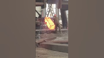High temperature forging rectangular iron block | Amazing heavy-duty forging video