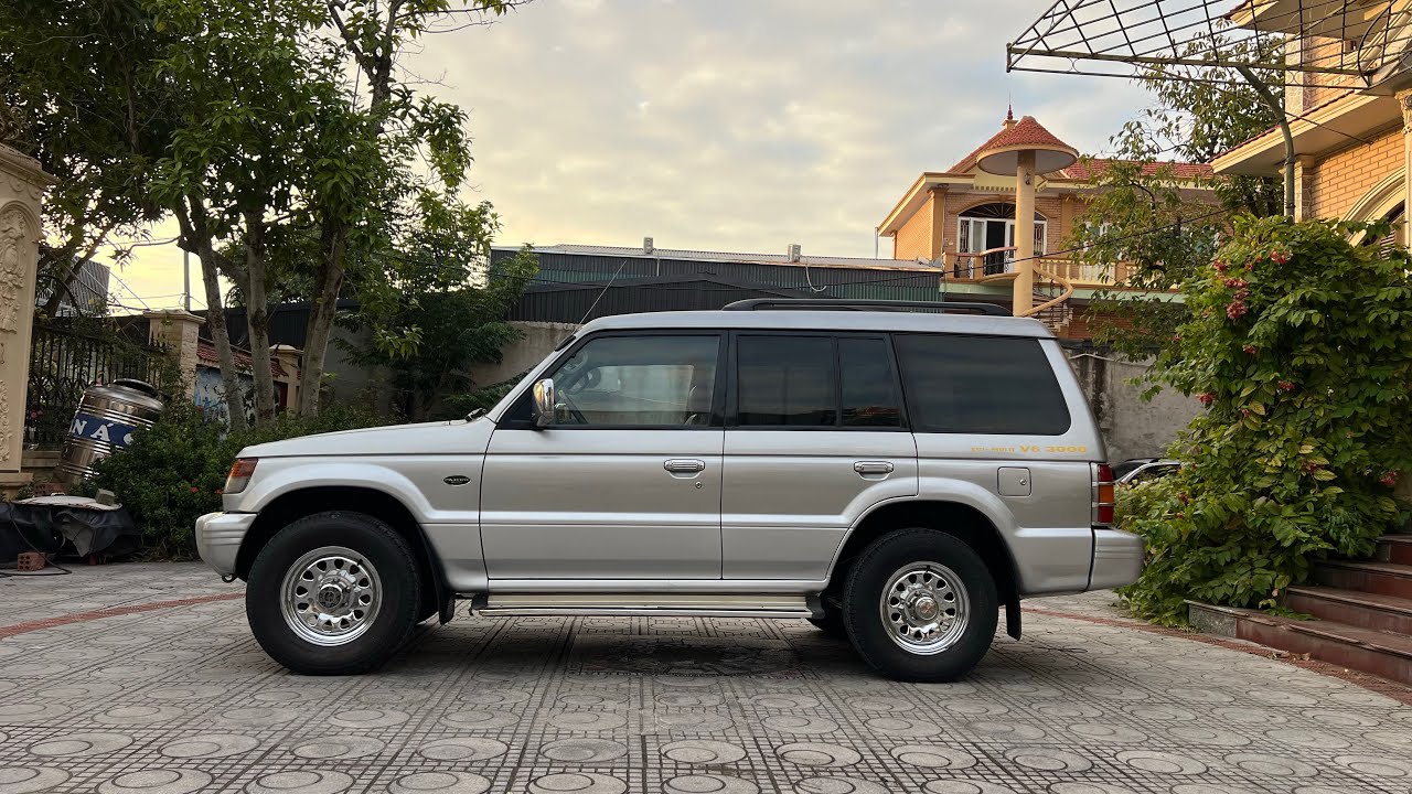 Misubishi pajero đẹp suất sắc các bác ạ 0913501229 