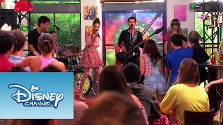 Video thumbnail of "Los Rock Bones cantan con Violetta | Momento Musical | Violetta"