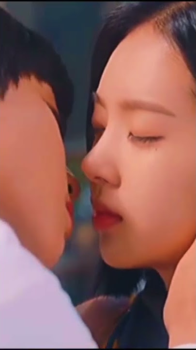 Love Revolution || Park Jihoon - Lee Ruby
