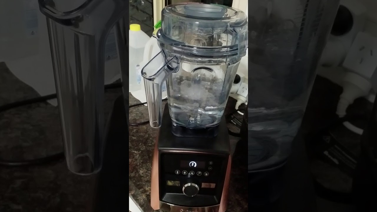 Why doesn't Vitamix make a pyrex jar? The Vitamix itself is BIFL
