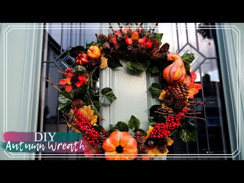 How to Make an Autumn Wreath | An Easy Autumn Craft | DIY Autumn Decor