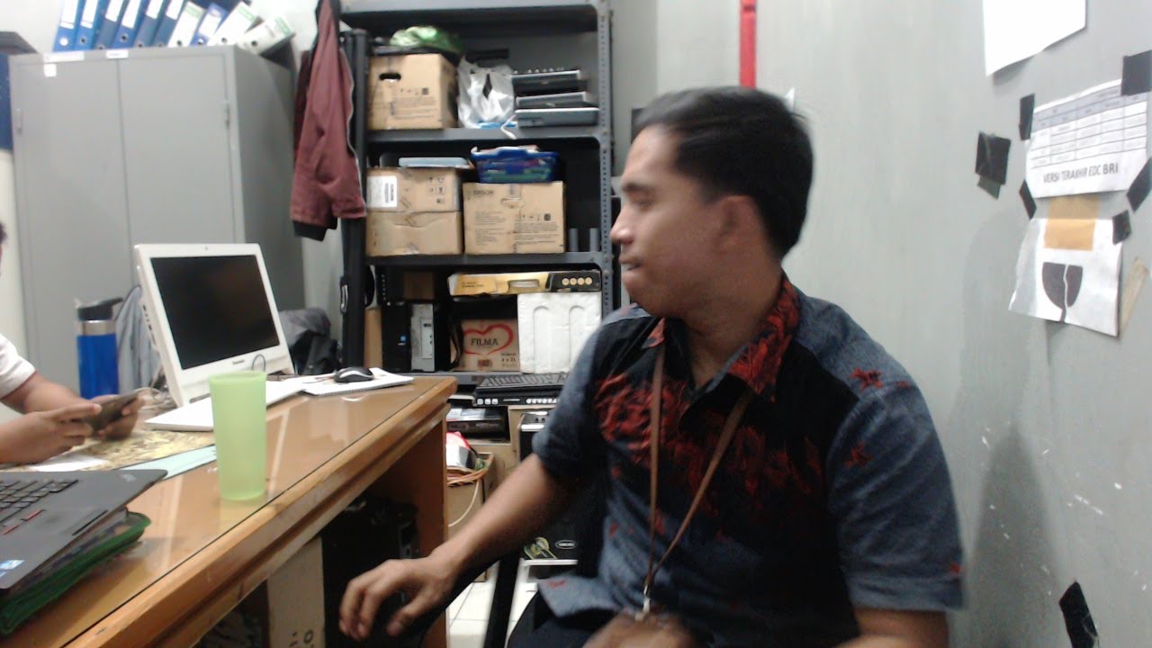 Kegiatan di tempat Kerja - YouTube