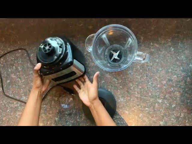 How to use an electric can opener  Cuisinart model CCO-50BKN is used for  the demo 