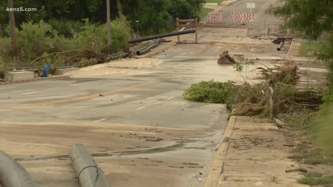 City crews continue cleaning up after Monday's heavy rain - YouTube