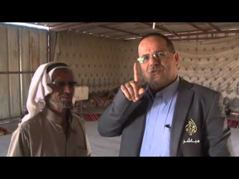 شاهد عائلة عودة الترابين تحتفل بإطلاق سراحه