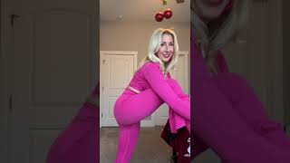 How To Style A Pink Cozy Winter Gym Outfit - Embracing The Fashion I Love