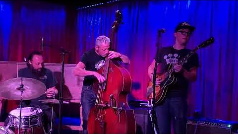 Highway 49 (Howlin' Wolf) - McKinley James with Th...