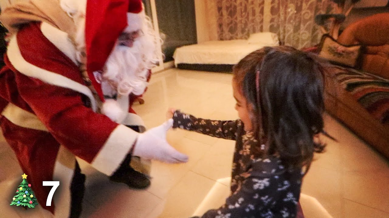 Papá Noel nos SORPRENDE con regalos Navidad día 7 YouTube