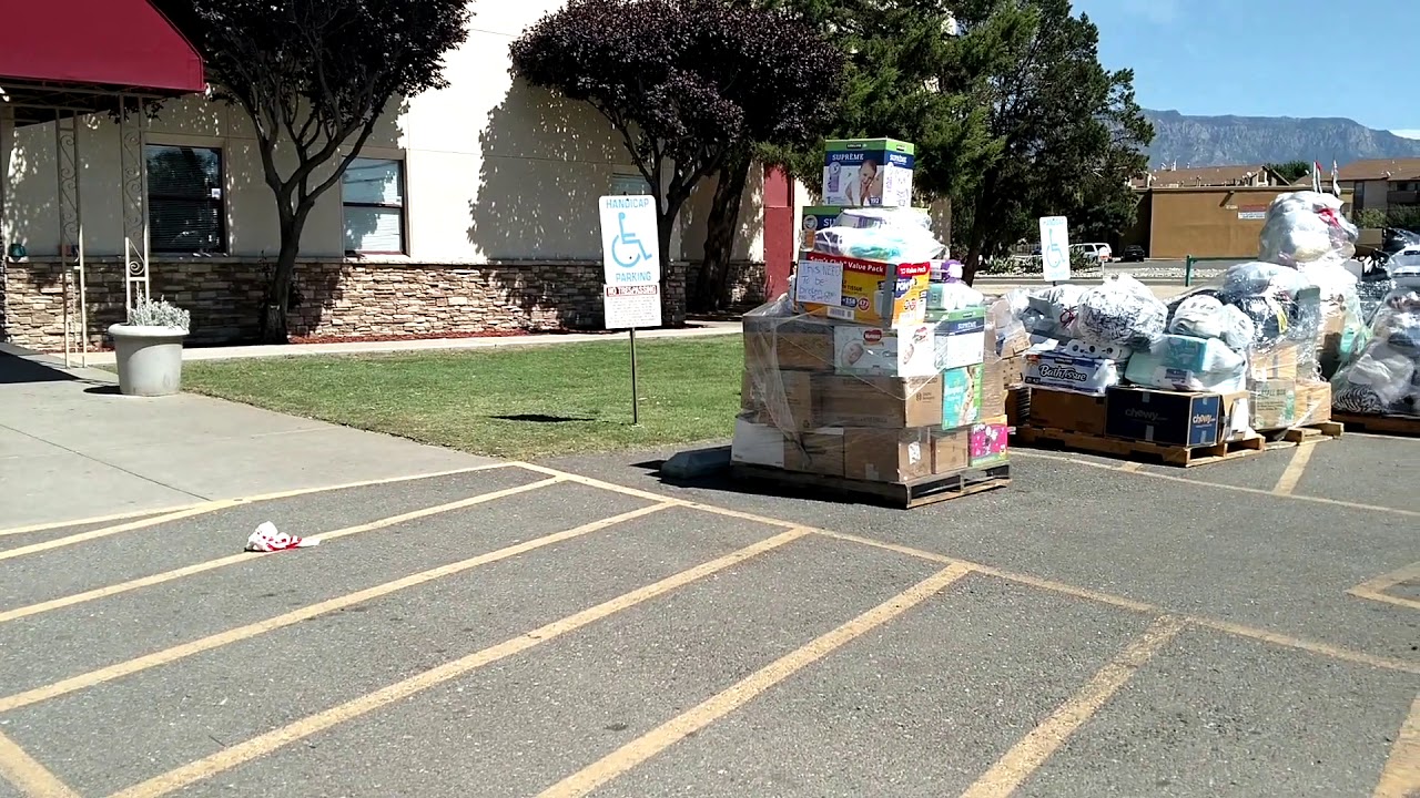 Mooney Movers Helps with Hurricane Harvey Relief 2 YouTube