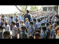 कोरोना महामारी के चलते छोटे बच्चों को पढ़ाई में बहुत दिक्कत आ रही है