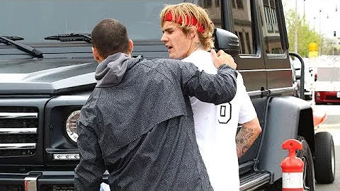 EXCLUSIVE - Justin Bieber Gets Furious With A Fan Who Intrudes On His Personal Space