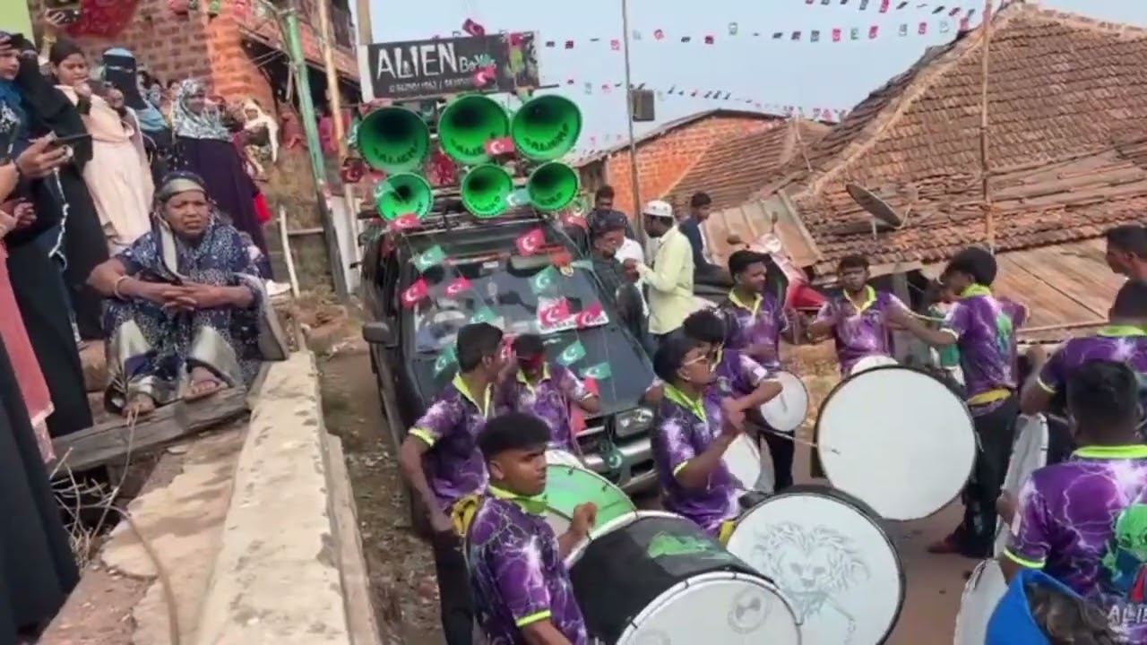 ALiEN boy's 👽 mumbai Nashik🥁Dhol ✨ Ratnagiri sandal🌹khuda gawa song @YouTube @norulesnashikdhol9322 