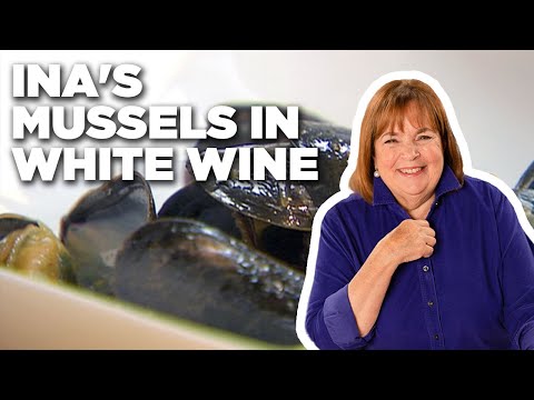 Ina Garten's 5-Star Mussels in White Wine | Barefoot Contessa | Food Network