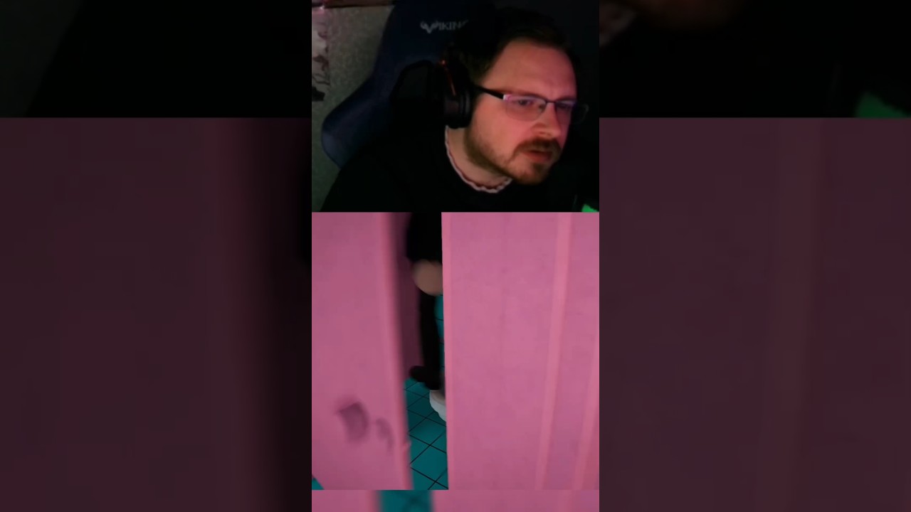 ЗРЯ ЗАШЁЛ В КАБИНКУ ТУАЛЕТА 😰💩 