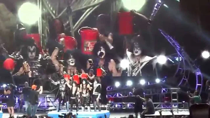 Kiss and Def Leppard Indy Ice Bucket Challenge