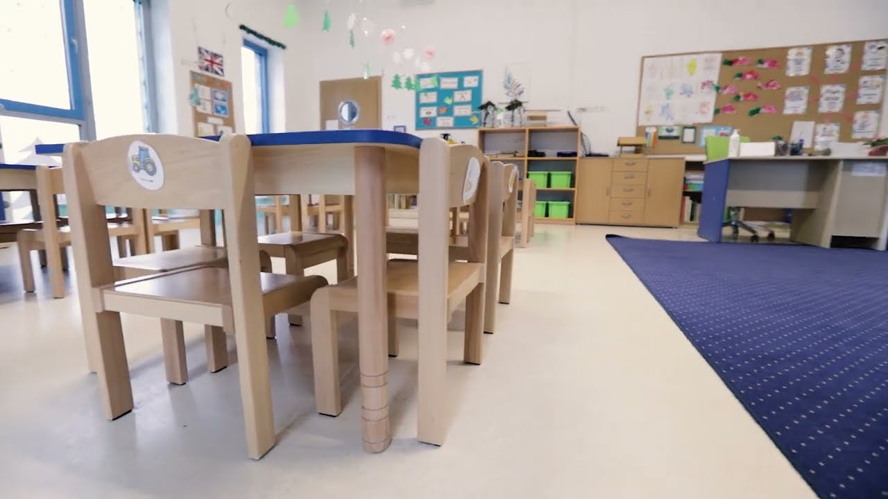 Spacer po przedszkolu - film wizerunkowy - PRZEDSZKOLE nr 1 LUBOŃ