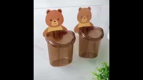 Ly cốc đựng bàn chải kem đánh răng dán tường hình gấu cute, Cốc dán tường nhà tắm chú gấu dễ thương