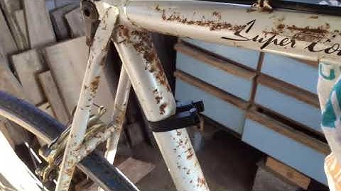 Is it Worth it? Removing Rust From a Vintage Bike Frame