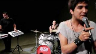 Video thumbnail of "15 50 "Τις Νύχτες Ντύνομαι Παιδί" - Official Video Clip 2011 - HQ"