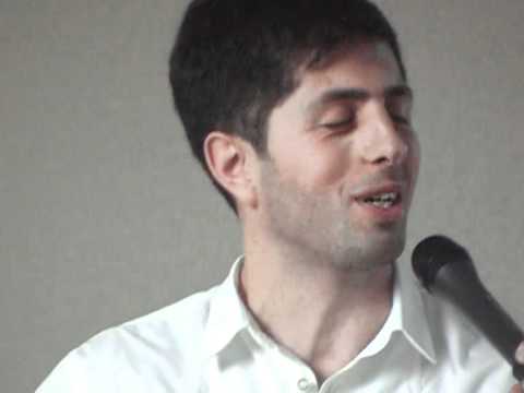 რუსთველის პროსპექტზე სიარული...