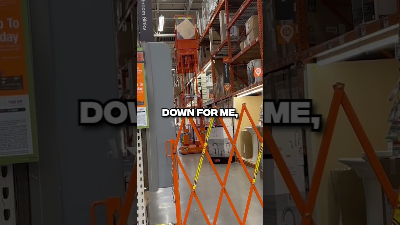 This Home Depot employee was mad for no reason... 🤣 | 