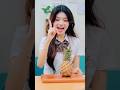 No Knife, No Tools…How Did She Cut the Pineapple?! 😲🍍 #zunizuni