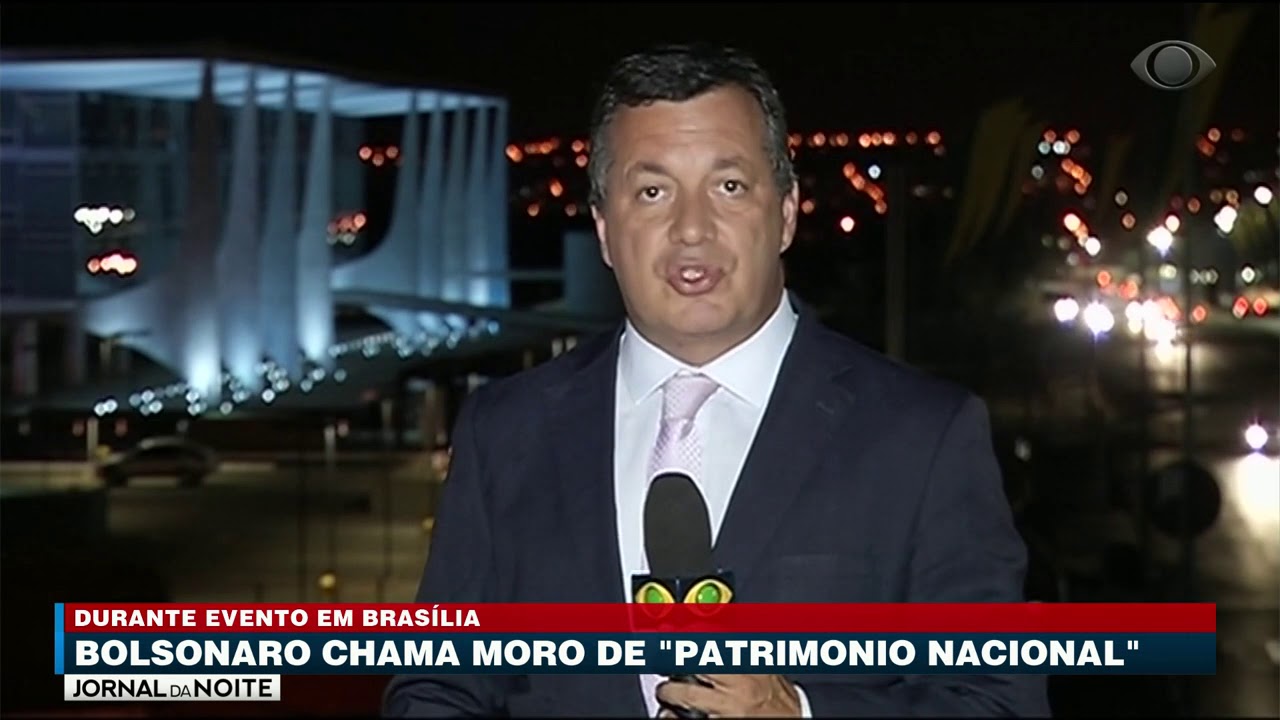 Bolsonaro chama Moro de 