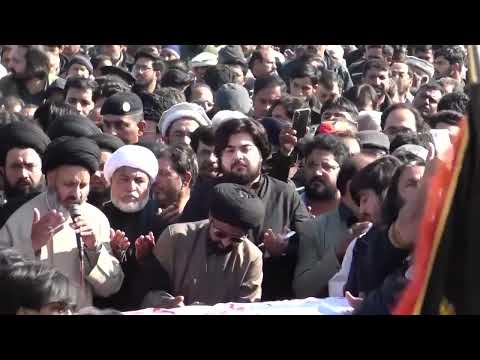 Thousands mourn victims of Pakistan mosque bombing