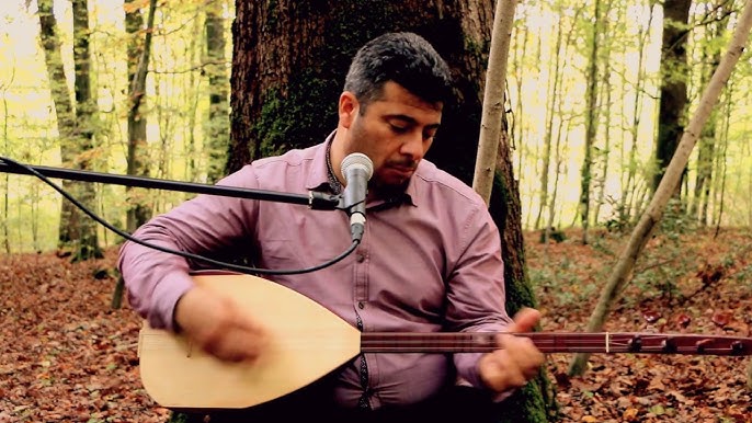 Eri oldida bir teshik orqali Dik sorish