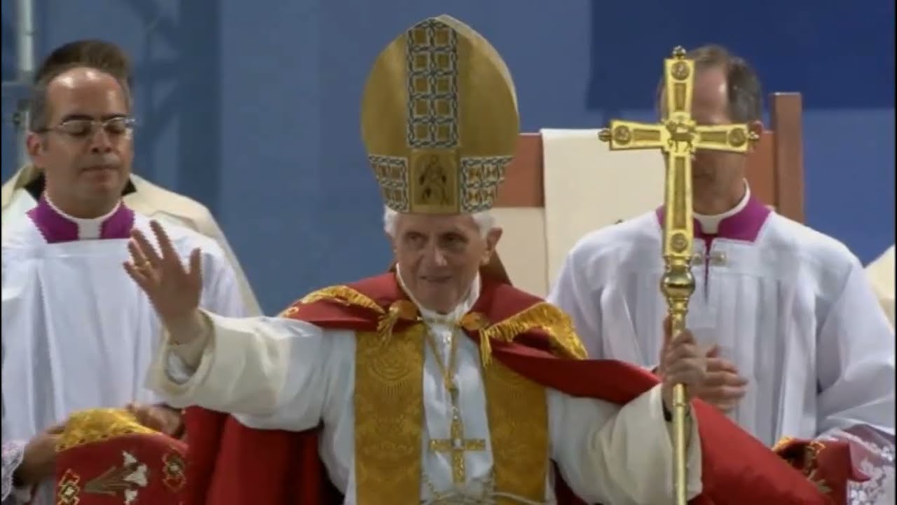 Eichsfeldlied gesungen nach der Marienvesper mit Benedikt XVI. in Etzelsbach am 23.09.2011