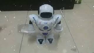 SPACE DANCING ROBOT