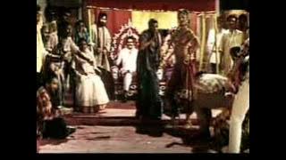 'Main Aai Hoon U.P. Bihar Lootne'Film Shool Ft. Shilpa Shetty