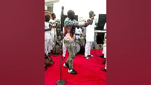 Fuji musician, Sikiru Lemon dazzles on stage