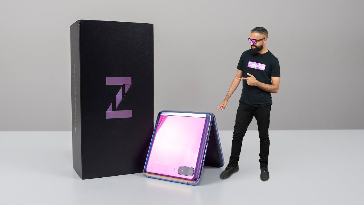 Samsung Galaxy Z Flip Unboxing The Confusing Truth Samsung Galaxy Z Flip Unboxing The Confusing Truth
