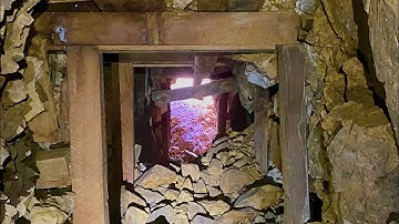 In een verlaten mijn - enorme instorting en verloren konijn