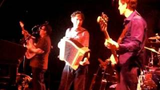 Video thumbnail of "They Might Be Giants - Museum of Idiots"