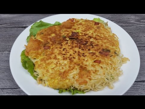 Noodle Pancake (面煎饼)