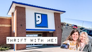 Thrift with Me! - Goodwill Thrifting Mission - 40/40 Challenge