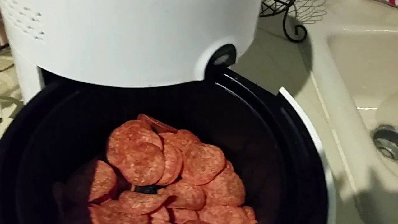 KETO Pepperoni Chips - Farberware Air Fryer - KETO Recipe 