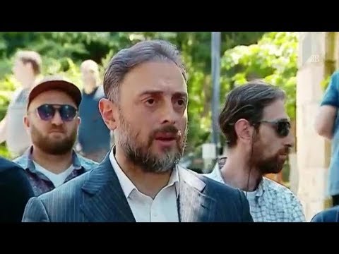 ლევან ვასაძე მხარდამჭერებს ხვდება