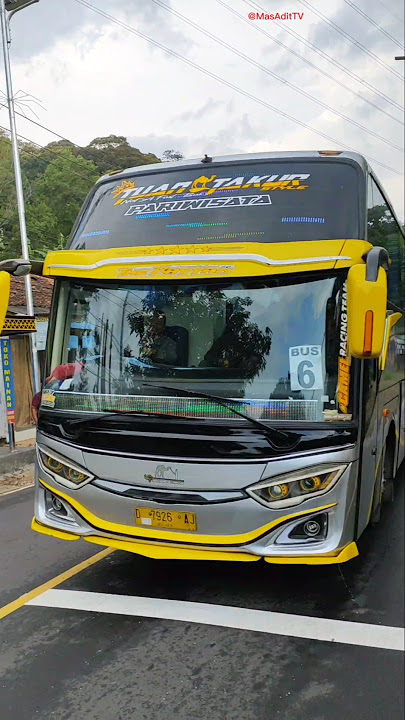 BUS TELOLET BASURI TUAN TAKUR ON STYLE #shorts #telolet #busteloletbasuri #teloletbasuri #busmania
