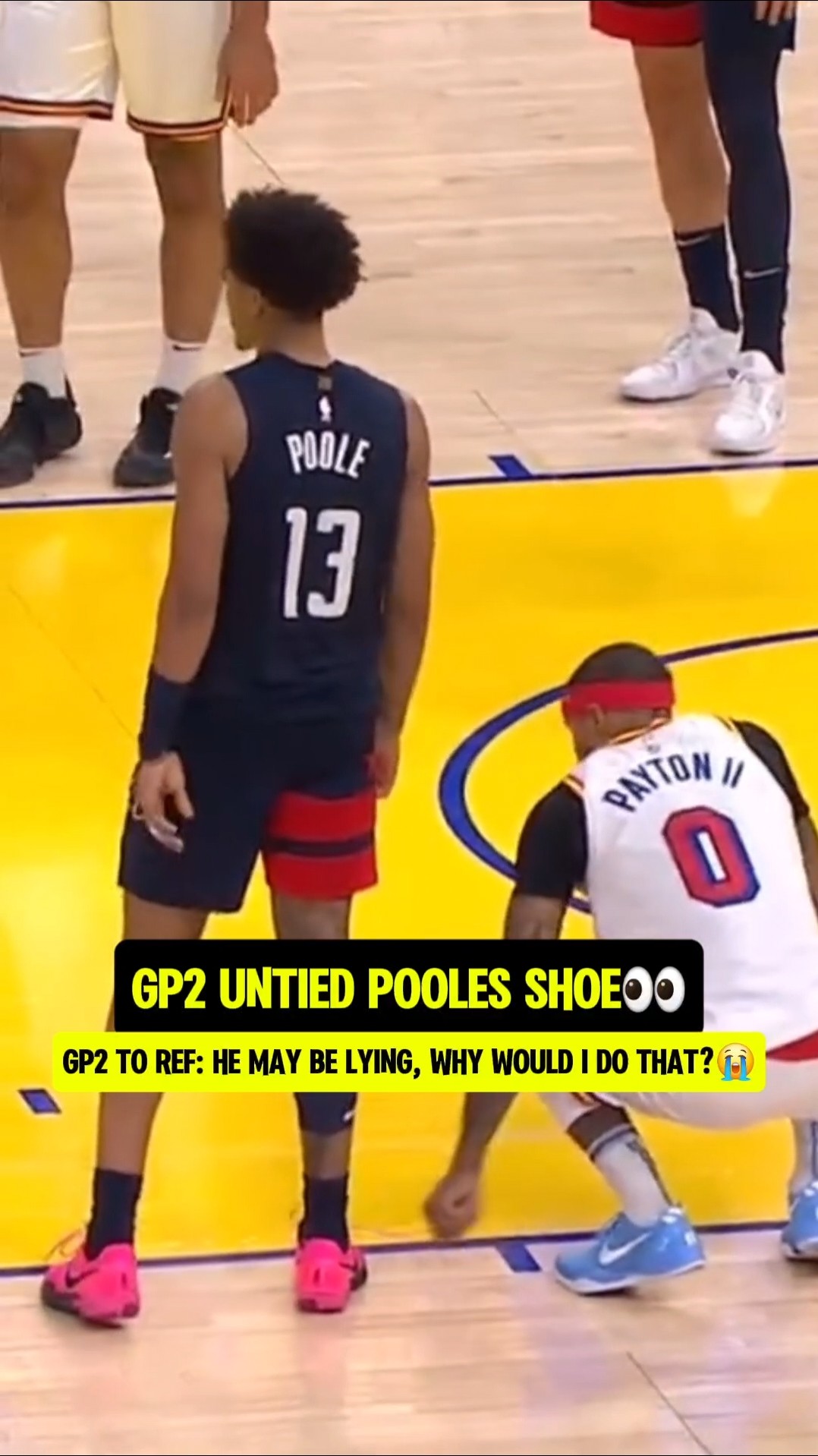 Bro was getting in the Refs Head?