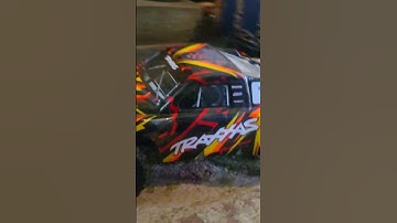 Traxxas Slash 4x4 with light kit
