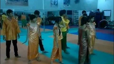 THPT Phan Chu Trinh - Phan Thiet. 10A16  2012