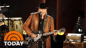 Neil Young Fans Boycott Spotify After Platform Decides To Keep Joe Rogan Podcast